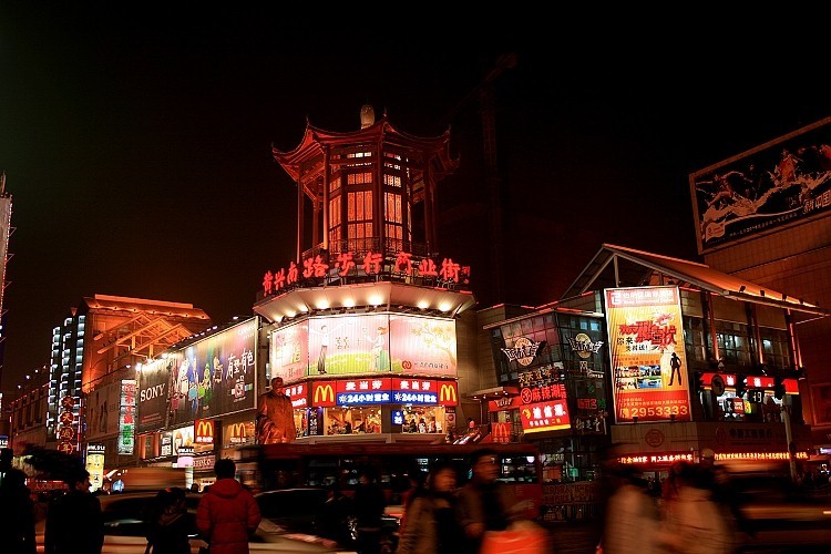 中国户外广告行业的发展现状和趋势