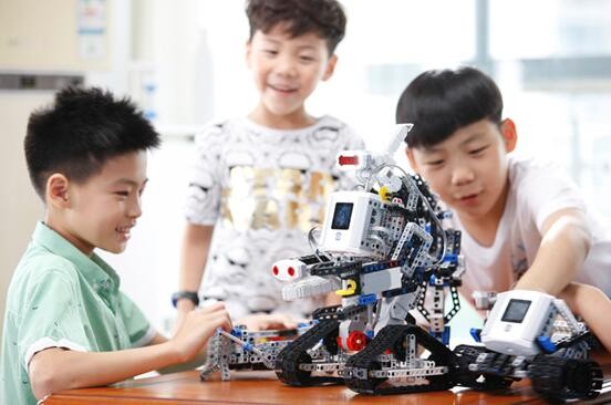 2016中国服务机器人产业发展白皮书(五): 教育