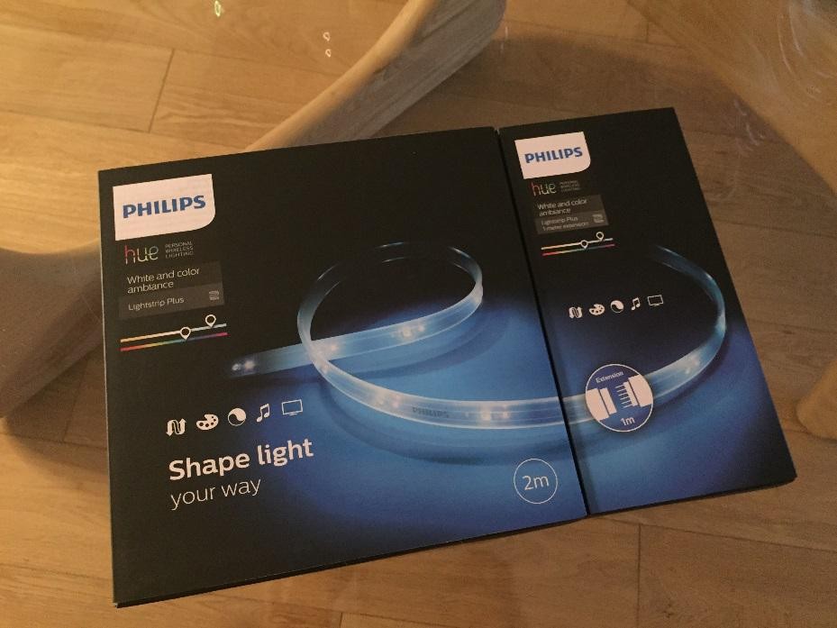 Philips Hue升级版灯带测评：见光不见灯的魔性照明