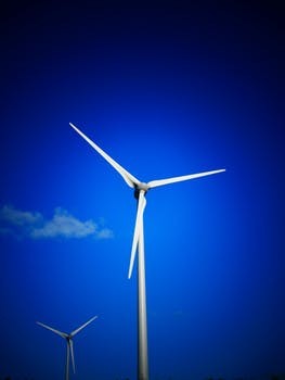 2017弃风现象改善 今年风电装机或迎反转