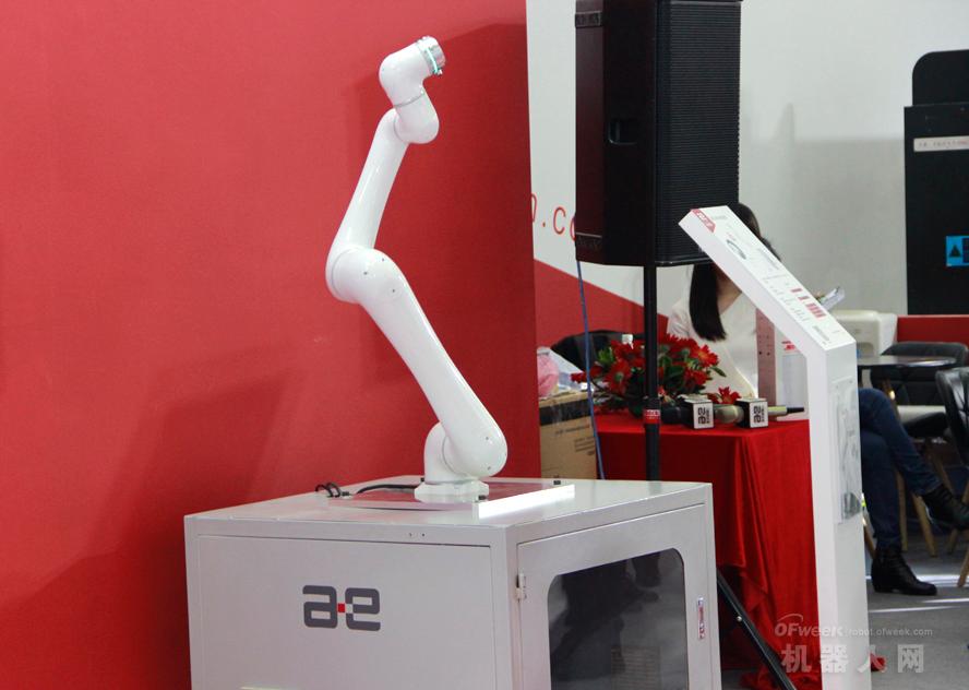 直击深圳机械展，机器人开启新制造模式