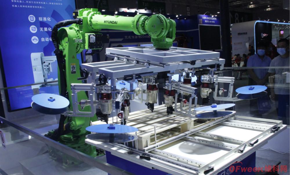 佛山副市长发话：到2025年要把机器人产业干到3000亿