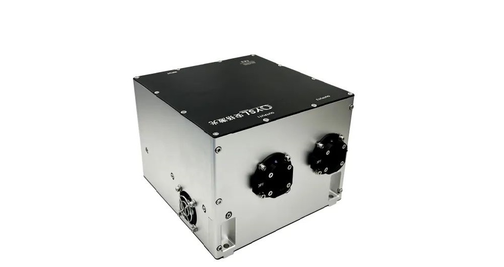 安扬激光发布3款新品 飞秒激光小型化设计 整机仅重数公斤