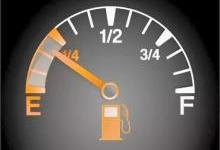 汽车油表头下降速度不稳定，这种现象正常吗？
