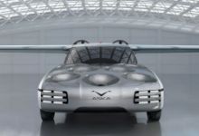2025年或将出现的折翼型电动飞车可陆空两用