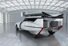 2025年或将出现的折翼型电动飞车可陆空两用